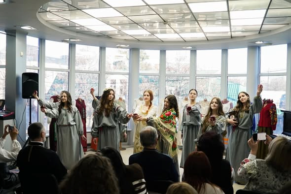 gnatyukartcenter.com